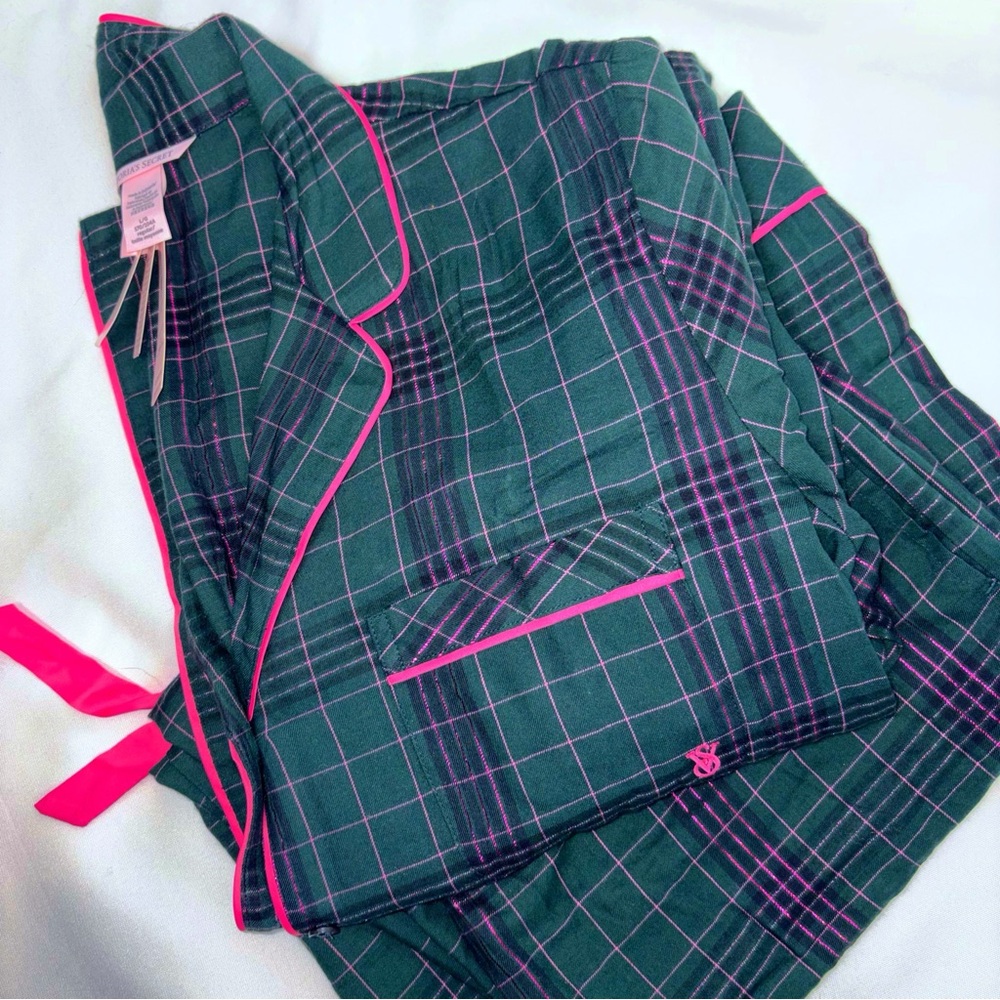 Victoria's Secret Green and Pink Plaid Pajama Set